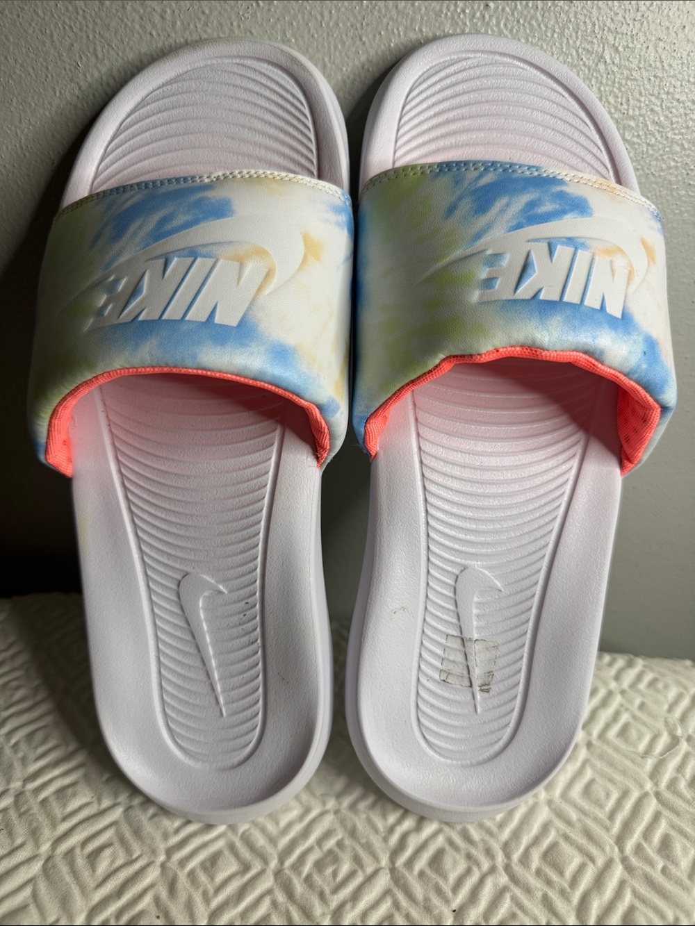 WMNS Nike Victori One Printed Slides 'Tie-Dye' Size 8